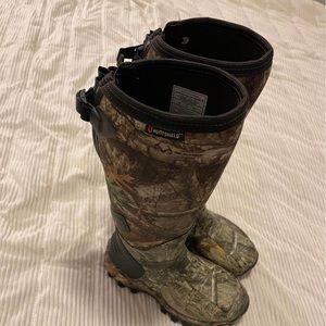 Real Tree Womens hunting boots